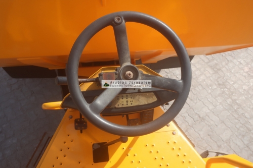 THWAITES-MACH590-25290-13-www.al-quds.com