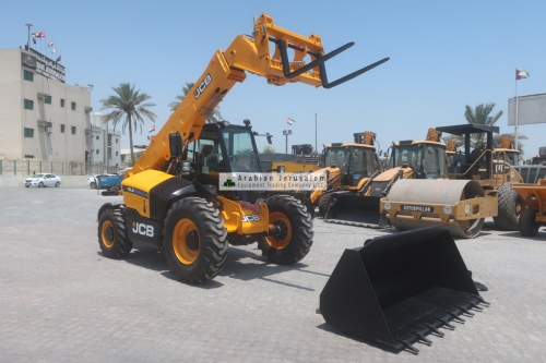 JCB-530-70-25210-1-www.al-quds.com