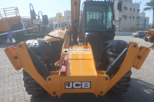 JCB-540-140-25461-11-www.al-quds.com